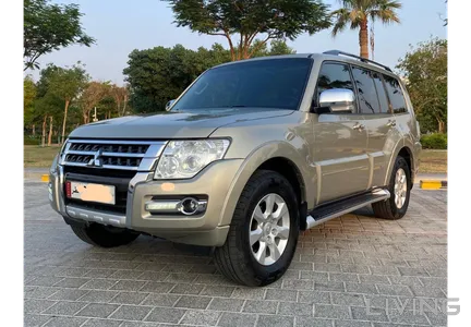 Mitsubishi Pajero GLS 2016